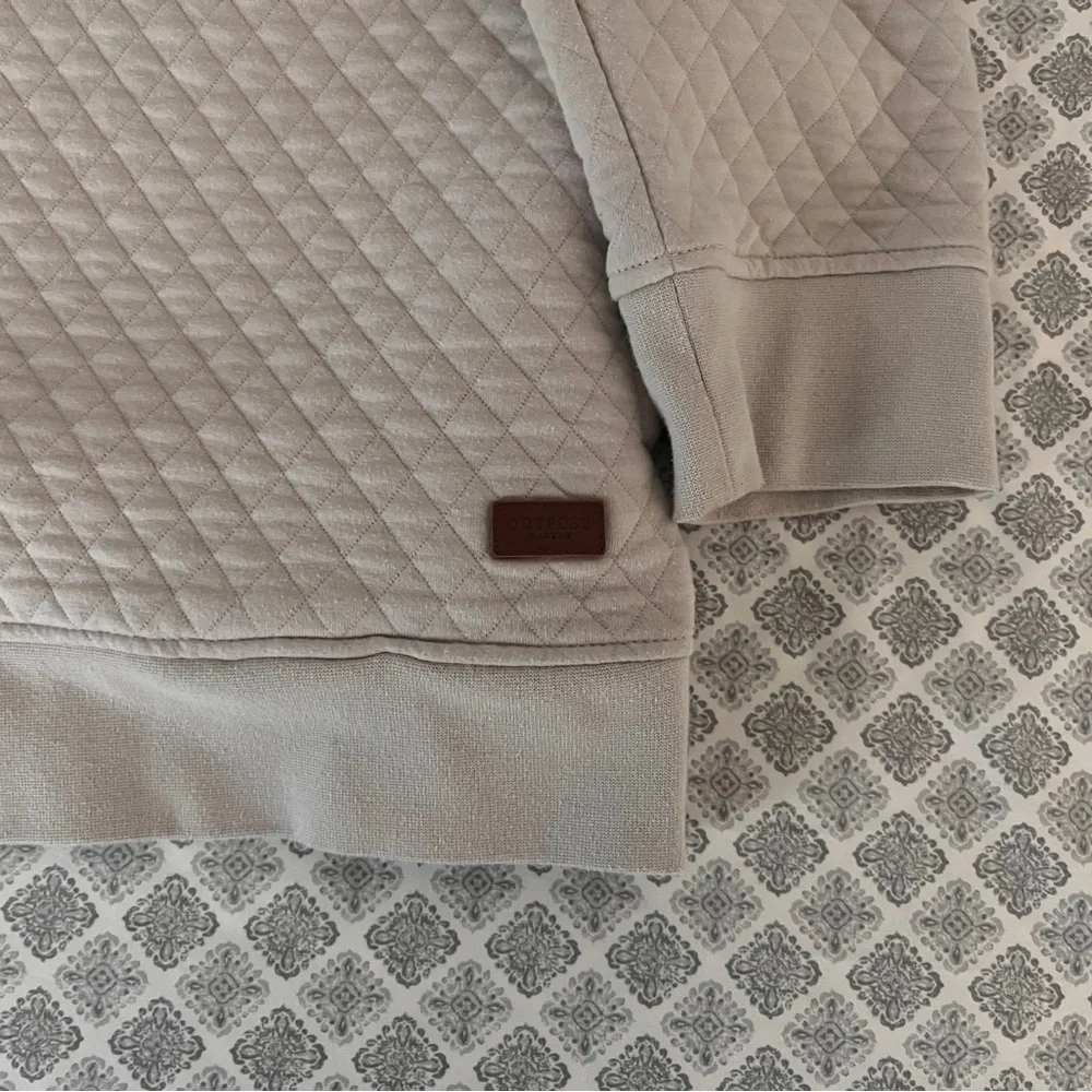 Quilted Henley Pullover Hoodie - Light Gray - Picture 5 of 6